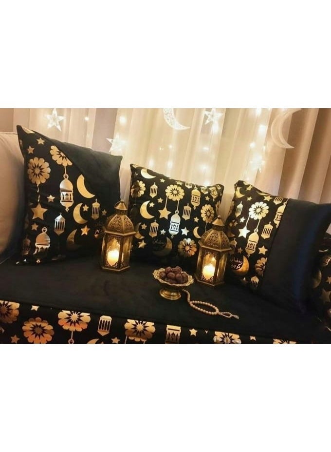 وسادة رمضانية أنيقة من الكتان الذهبي، مربعة الشكل، مقاس 45×45 سم، بوجهين من ، مناسبة للأرائك والكراسي، تُضفي لمسة جمالية أنيقة على ديكور المنزل خلال شهر رمضان. - Image 2